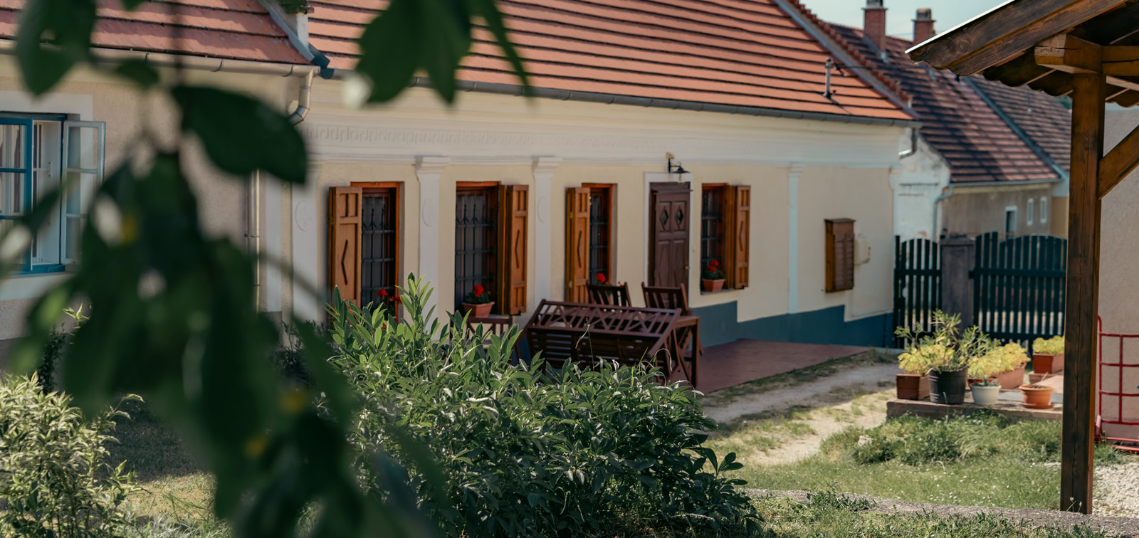 Rádzsa ház Vöröstó